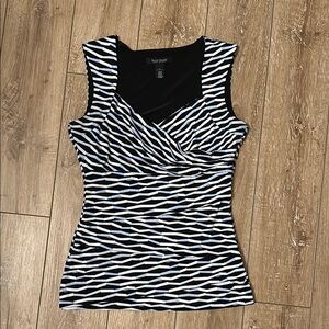 WHBM Blue, Black, and White patterned Top Side Zipper Size S